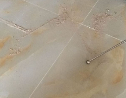 景宁瓷砖空鼓维修公司分享粘合剂选择不当在瓷砖铺贴过程中可能导致以下问题